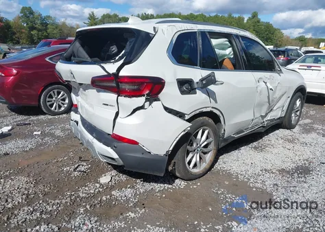 2022 BMW X5 xDrive40I z USA, uszkodzony, nr VIN 5UXCR6C06N9K20035